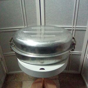 Vintage Reynolds Aluminum Roaster with Lid